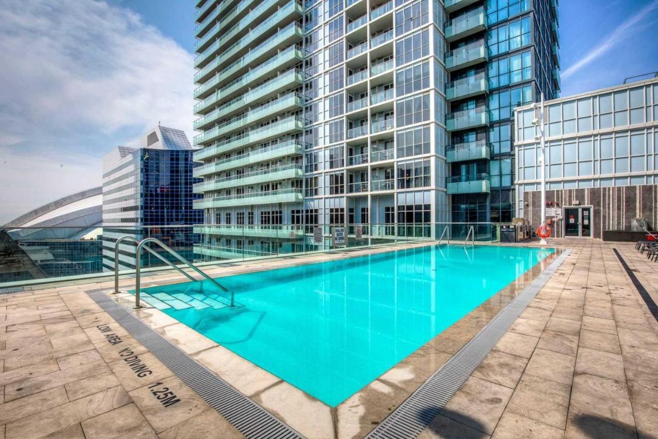 Front Street Suites Toronto Eksteriør billede