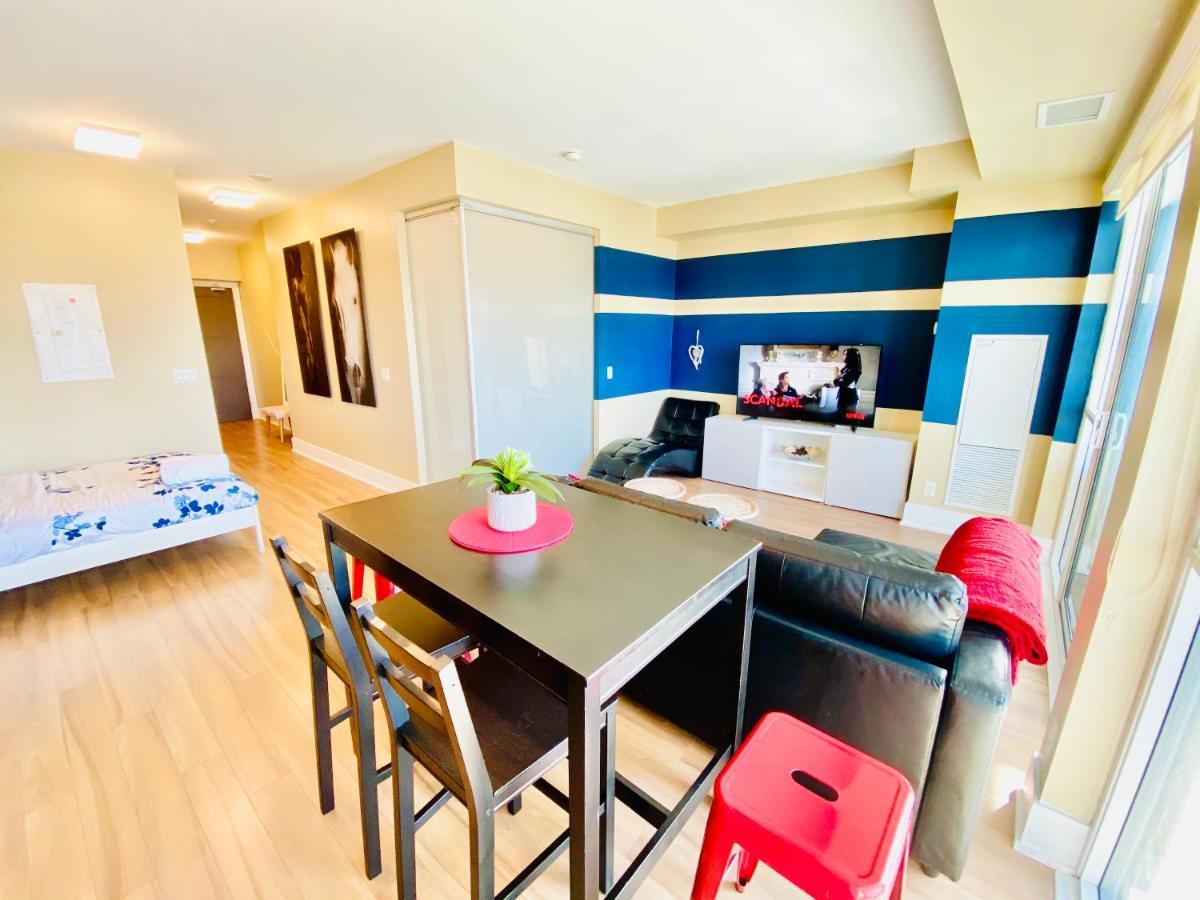 Front Street Suites Toronto Eksteriør billede